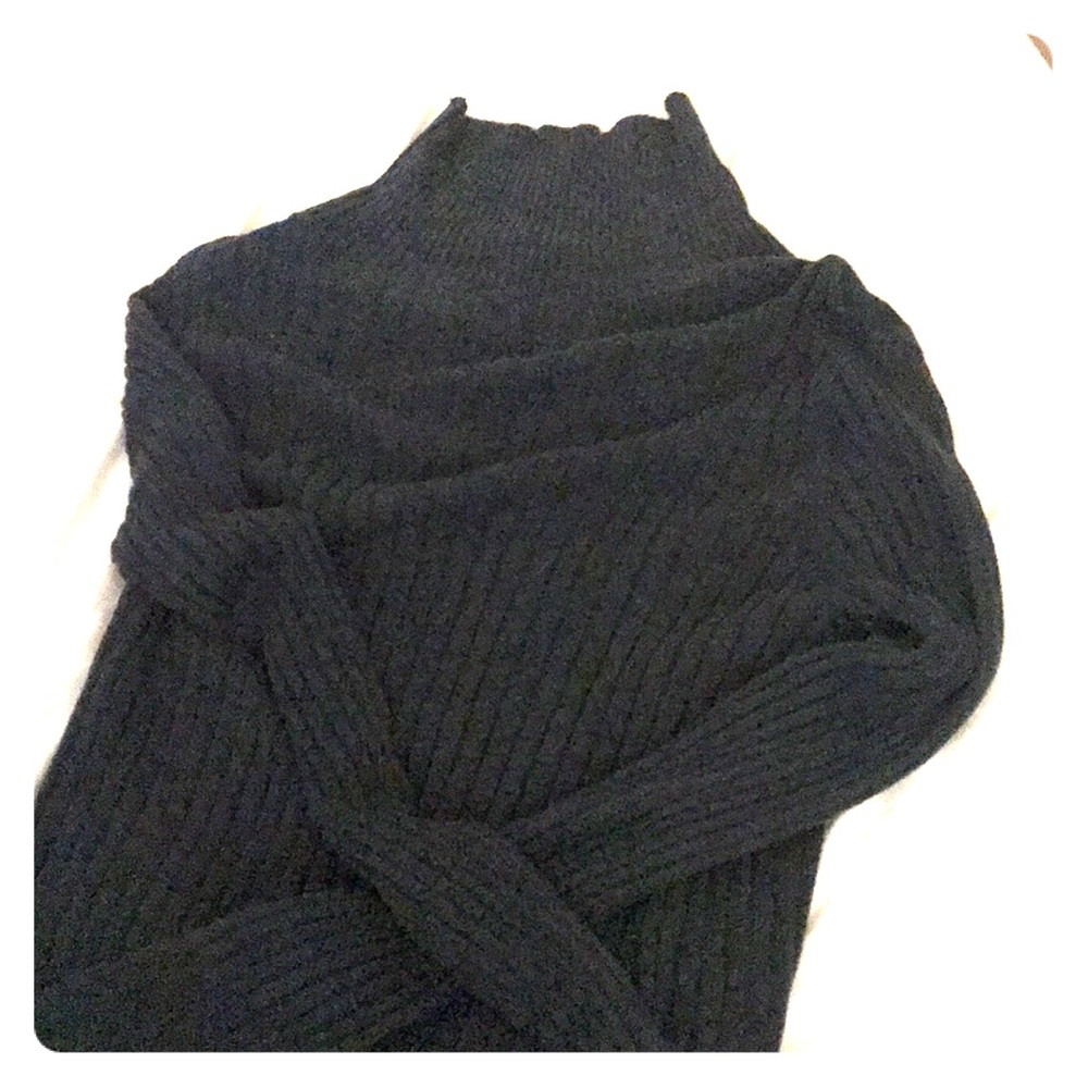 Dark green turtle neck